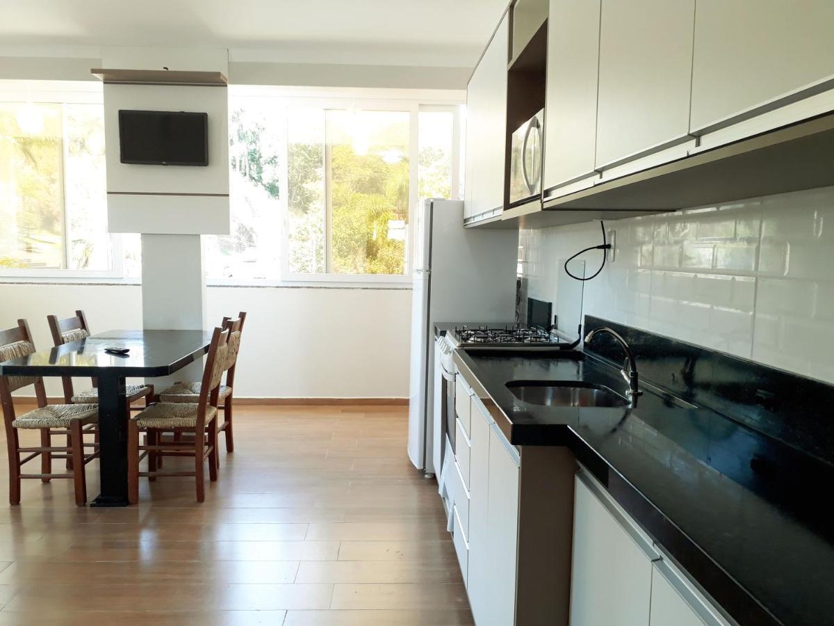 Apartment Residencial Lilly - Aptos De 1 E 2 Dorm.