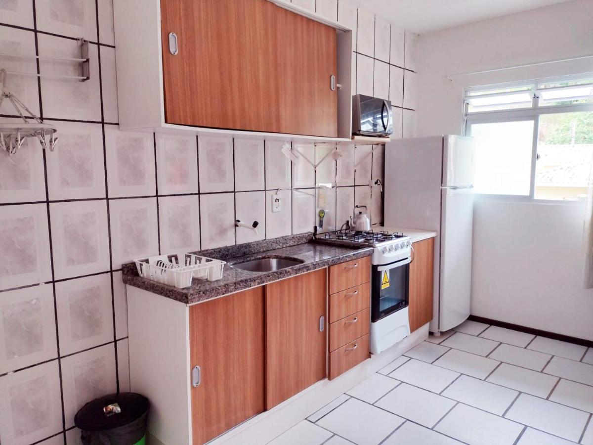 Residencial Lilly - Aptos De 1 E 2 Dorm. * Florianopolis