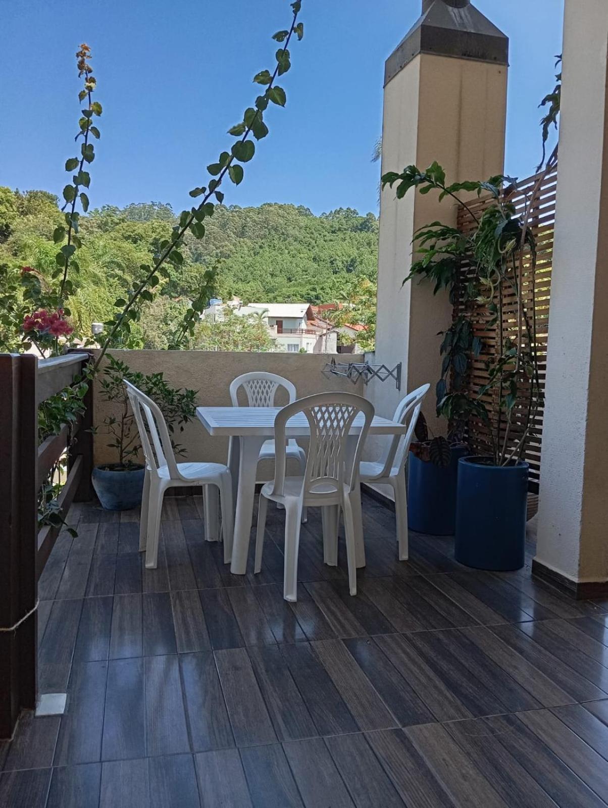 Residencial Lilly - Aptos De 1 E 2 Dorm. Florianopolis