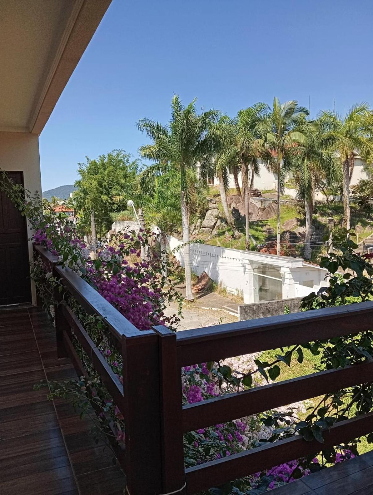 Apartment Residencial Lilly - Aptos De 1 E 2 Dorm.