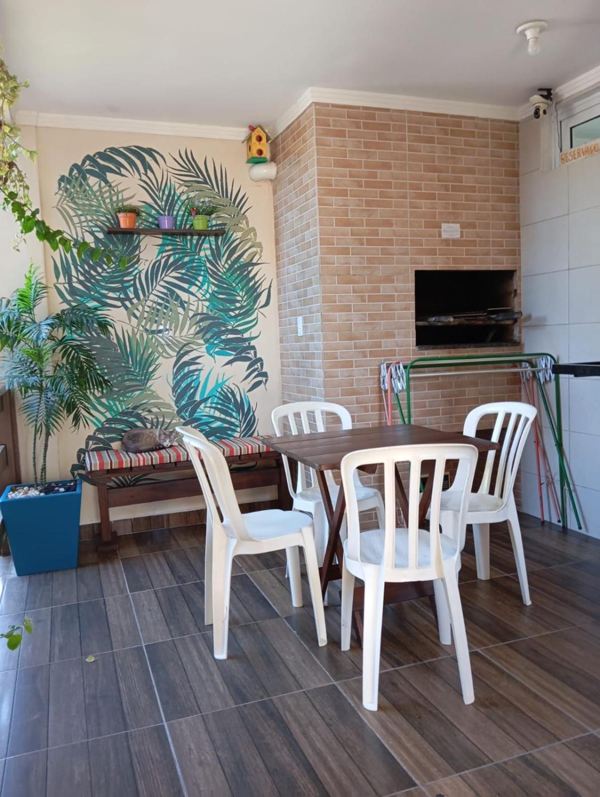 Residencial Lilly - Aptos De 1 E 2 Dorm. *