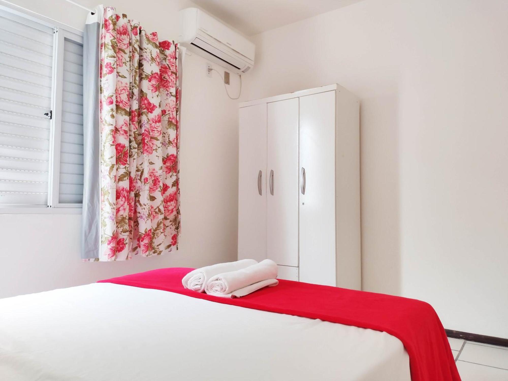 Residencial Lilly - Aptos De 1 E 2 Dorm. * Florianopolis
